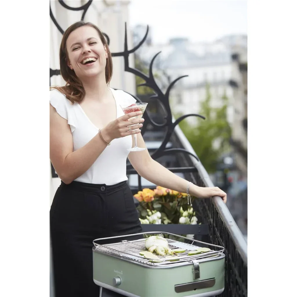 Barbacoa eléctrica portátil Barbecook E-Carlo Paris Green compacta balcón