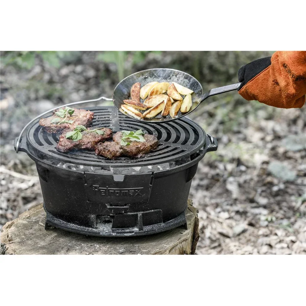 Petromax TG3 Cast Iron BBQ Grill - Adjustable 40cm Grid for Garden Outdoor Cooking