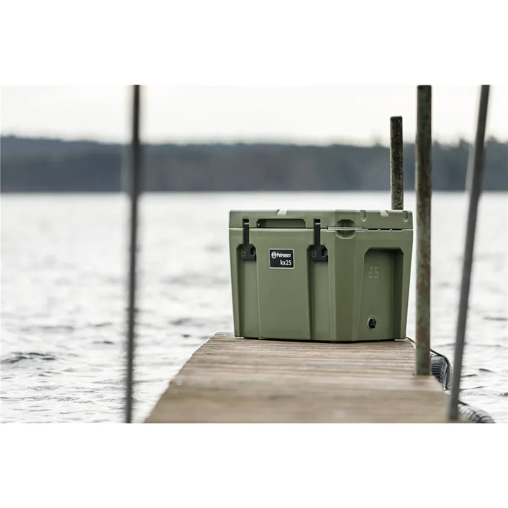 Nevera Pasiva Petromax KX25 25L Oliva Conservación Frío 12 Días Camping Hielera