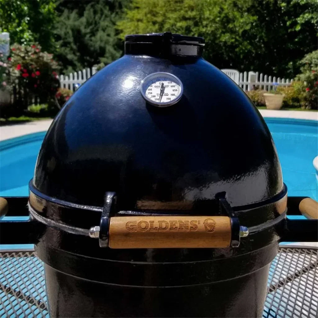 Mini Barbacoa Kamado Hierro Fundido Goldens Little Brother 36 cm - Edición Compacta