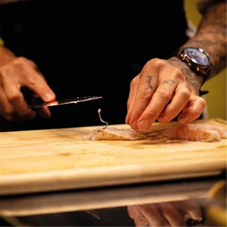 Planche à découper bois 40 cm rigole récupération jus artisanale française