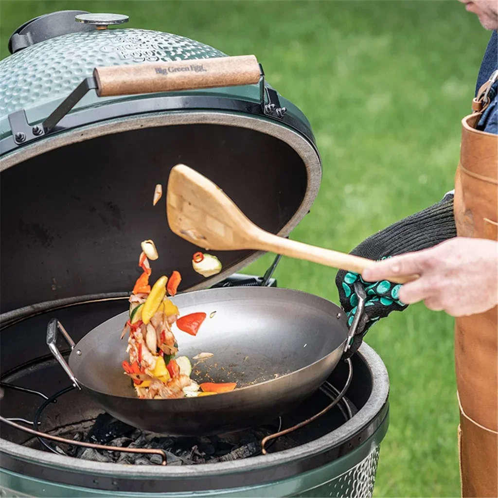 Wok de Acero al Carbono Big Green Egg 40cm - Compatible con L XL 2XL con Espátula de Bambú